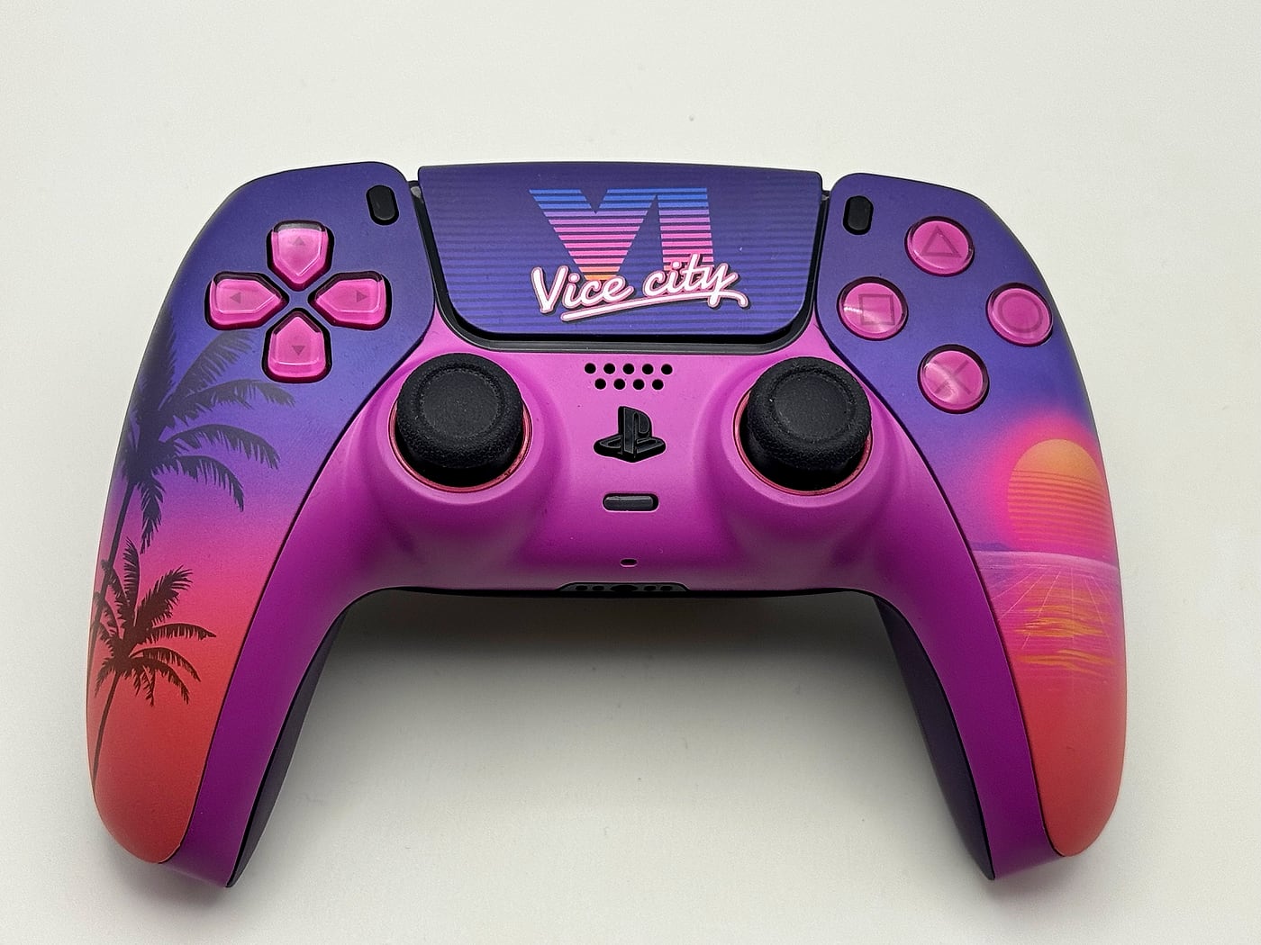 Manette PS5 custom « Vice City »